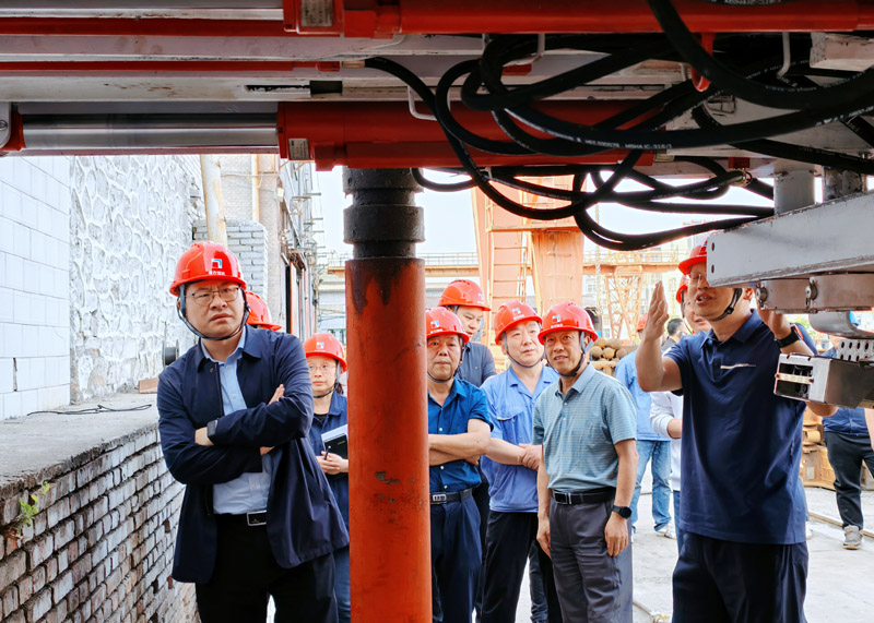 2025.05.16张弘 教瑞芬 新产品“7”型液压支架顺利通过验收4.jpg